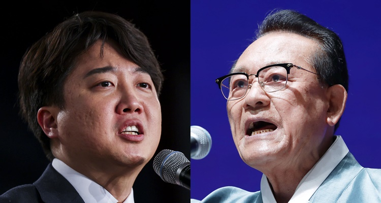 (왼쪽부터) 이준석 개혁신당 대표, 김호일 대한노인회장. <사진=뉴시스>