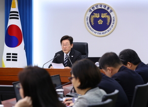 李대통령, <b>사정기관 국기문란</b> 행위에 쓴소리
